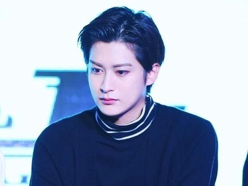 Artis K-pop Pertama yang Berani Pamer Wajah Saat Suntik Botox di Instagram Artis K-pop Pertama yang Berani Pamer Wajah Saat Suntik Botox di Instagram
