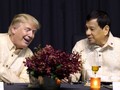 Trump Ingin Latihan Bernyanyi Agar Dapat Duet dengan Duterte
