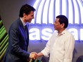 Trudeau Angkat Isu HAM saat Bertemu Duterte di KTT ASEAN