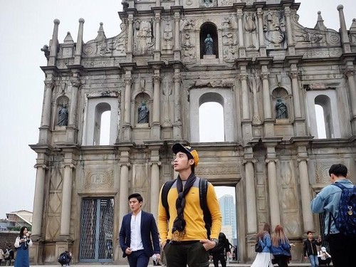 Posting Foto Gaya Hidup Mewah, Pria Tampan Ini Terciduk Pura-Pura Kaya Posting Foto Gaya Hidup Mewah, Pria Tampan Ini Terciduk Pura-Pura Kaya