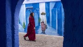 Selain penggunaan sepeda listrik, pemerintah kota Chefchaouen juga mulai membangun banyak fasilitas umum berteknologi ramah lingkungan.