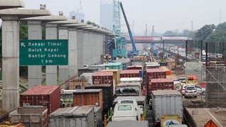 Pengusaha Truk Setop Lintasi Tol Cikampek Jelang Libur Natal
