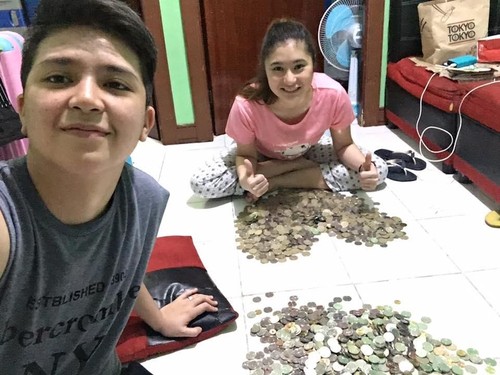 Viral, Kisah Sepasang Kekasih Nabung Rp 265 Juta dengan Uang Koin Viral, Kisah Sepasang Kekasih Nabung Rp 265 Juta dengan Uang Koin