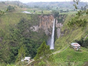 10 Pesona Berastagi, Kota Sejuta Wisata Alam di Tanah Karo