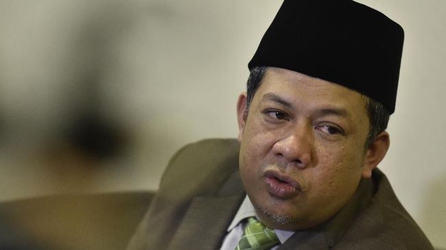 Fahri Hamzah Tantang Jokowi Setop Manuver Nazaruddin dan KPK