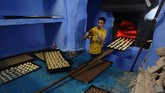 Sebelum kolam renang, teknologi yang sama juga diterapkan untuk masjid, pemukiman, pembangkit listrik tenaga angin.