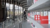 Aula perpustakaan yang disebut 'idaman para kutu buku' tersebut mampu mendatangkan 15 ribu pengunjung di akhir pekan. (AFP PHOTO / FRED DUFOUR)