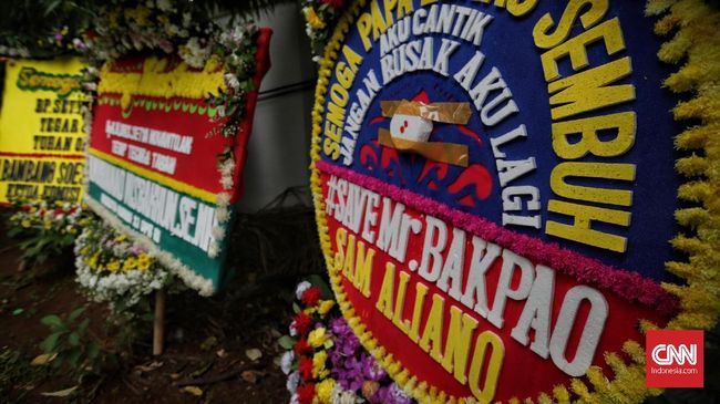 Pengusaha Polisikan Perusak Papan Bunga Satire Setnov