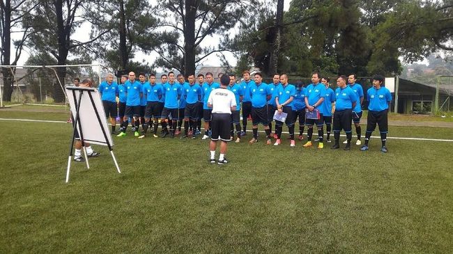 Hamka Hamzah dan Markus Horison Ikut Kursus Lisensi C AFC