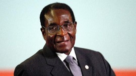 Sakit, Eks Presiden Robert Mugabe Dirawat di Singapura