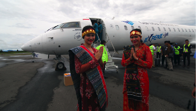 Menpar Puas Kemajuan Bandara Silangit