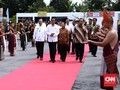 Presiden Jokowi Belajar Tari Tortor dari Internet