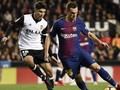 Dua Bek Bersaing Agar Tak Dibuang Barcelona