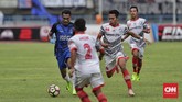 Pertandingan perebutan peringkat ketiga Liga 2 2017 antara PSIS Semarang vs Martapura FC digelar di Stadion Gelora Bandung Lautan Api, Selasa (28/11). (CNN Indonesia/Adhi Wicaksono)