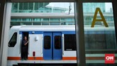 Jadwal pengoperasian Kereta Bandara Soekarno-Hatta dimulai dari pukul 3 dini hari hingga jam 11 malam. Kereta Bandara Soekarno-Hatta akan mulai beroperasi pada tanggal 1 Desember 2017.