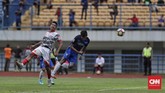 Penyerang Hari Nur Yulianto menjadi salah satu penentu sukses PSIS dengan menciptakan hattrick di waktu normal dan memaksa Martapura FC menjalani babak tambahan setelah kedudukan imbang 4-4. (CNN Indonesia/Adhi Wicaksono)