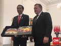 KPK Beri Waktu Jokowi 30 Hari Laporkan Vinyl Metallica
