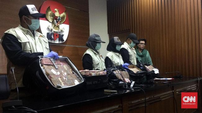 Anak Buah Tersangka Suap APBD Jambi 2018 Diduga Rusak Barbuk