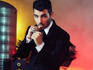 Joe Jonas Buka Hati Usai Cerai dari Sophie Turner