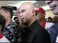 VIDEO: Ahmad Dhani Penuhi Panggilan Pemeriksaan Polisi