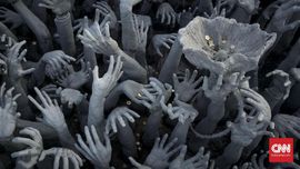 FOTO: Kemilau 'Surga' di White Temple