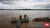 Kawasan ini menghubungkan Thailand, Myanmar, dan Laos, yang dibelah oleh Sungai Ruak dan Sungai Mekong.