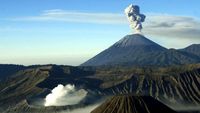 Cerita Mistis Dibalik Kemegahan Gunung Semeru – Darkmountainbooks.com