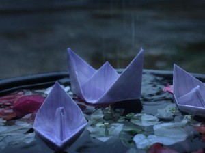 Chord Perahu Kertas dari Maudy Ayunda, Lengkap dengan Lirik