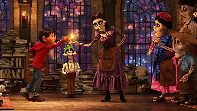 'Coco' Raih Film Animasi Terbaik Golden Globe 2018