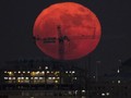Menikmati Dua 'Supermoon' pada Januari 2018