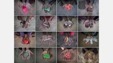 Kumpulan foto anak-anak Rohingya menggenggam mainannya di kamp pengungsi Cox's Bazar, Bangladesh. (AFP PHOTO / Ed JONES)