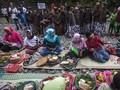 FOTO: Akrab di Tradisi Makan Bareng Seribu Saudara