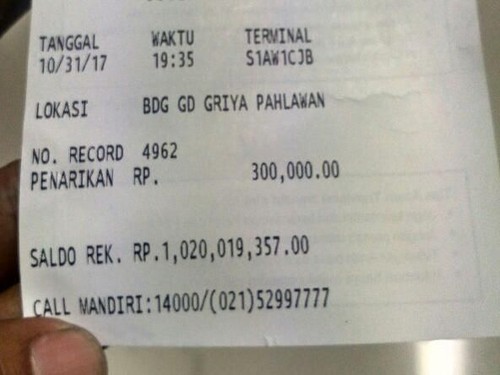 Kisah Inspiratif di Balik Postingan Pamer Struk ATM Rp 1 Miliar Kisah Inspiratif di Balik Postingan Pamer Struk ATM Rp 1 Miliar