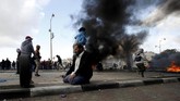 Dengan pecahnya protes dan kemarahan internasional, langkah kontroversial AS ini dikhawatirkan mengganggu proses perdamaian Israel-Palestina yang tak kunjung menemui titik terang. (REUTERS/Mohamad Torokman)
