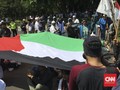Lautan Massa Anti-Trump Jejali Ruas Jalan Kedubes AS