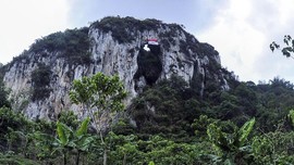 Menantang Adrenalin di Rute Pendakian Tertinggi Balkan