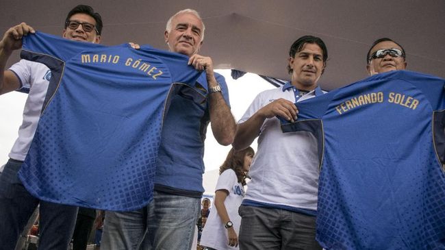 Mario Gomez Masih Bisa Didepak Persib di Akhir Musim
