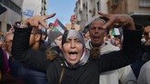 Aksi bela Palestina juga digelar warga Maroko yang meneriakkan slogan anti-Amerika di Ibu Kota Maroko, Rabat pada 10 Desember 2017. (REUTERS/Stringer)