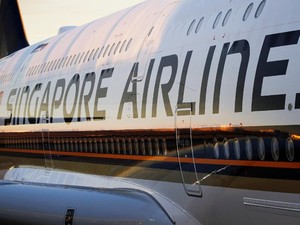 Pesawat Alami Turbulensi Keras, Singapore Airlines Sampaikan Belasungkawa