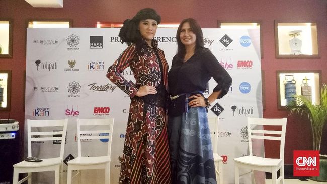 Desainer Indonesia Bawa Sasirangan  dan Batik Betawi ke Milan