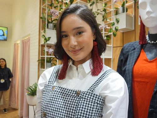Gandeng Tatjana Saphira & Karina Salim, Cottonink Rilis Aksesori Gandeng Tatjana Saphira & Karina Salim, Cottonink Rilis Aksesori