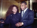 Istri Ditiduri, Mike Tyson Hampir Tinju Brad Pitt