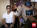 Kampanye Lawan Difteri, Sandiaga Disuntik Vaksin
