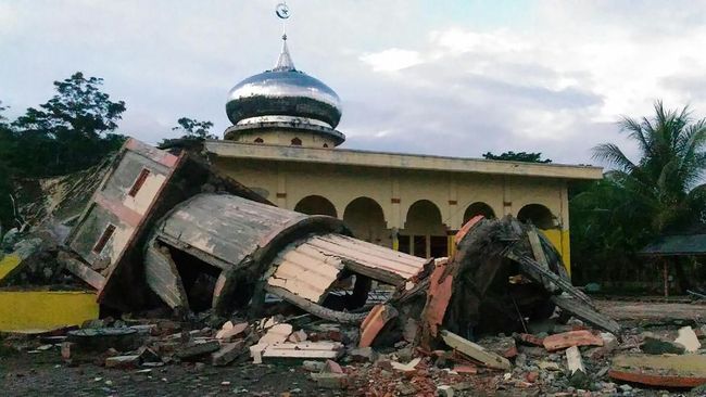 Bmkg Pola Gempa Di Jawa Selatan Berbeda Dengan Tsunami 2004