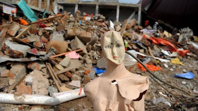 Iran Diguncang Gempa, Lima Tewas dan 120 Orang Luka-luka