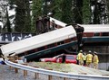 Kereta Api AS Tergelincir dari Jembatan, 3 Tewas