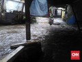 Tanggul Jebol, Dua RT di Pasar Minggu Banjir Hingga 60 Cm
