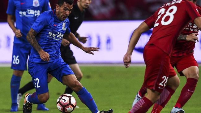 Sebut Hanya Liburan di Liga China, Tevez Dijuluki 'Tikus'