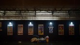 Andrei, tunawisma yang tidur dekat Stasiun Kings Cross adalah satu dari 1.000 gelandangan di London, atau 4.000 di seluruh Inggris, tampak pada foto tertanggal 17 Desember 2017. (REUTERS/Mary Turner)
