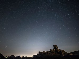 Misteri Alien di Mata Pakar Fisika Teori IPB University